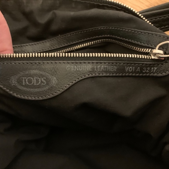 VINTAGE TOD’S HOBO BAG - Picture 12 of 13